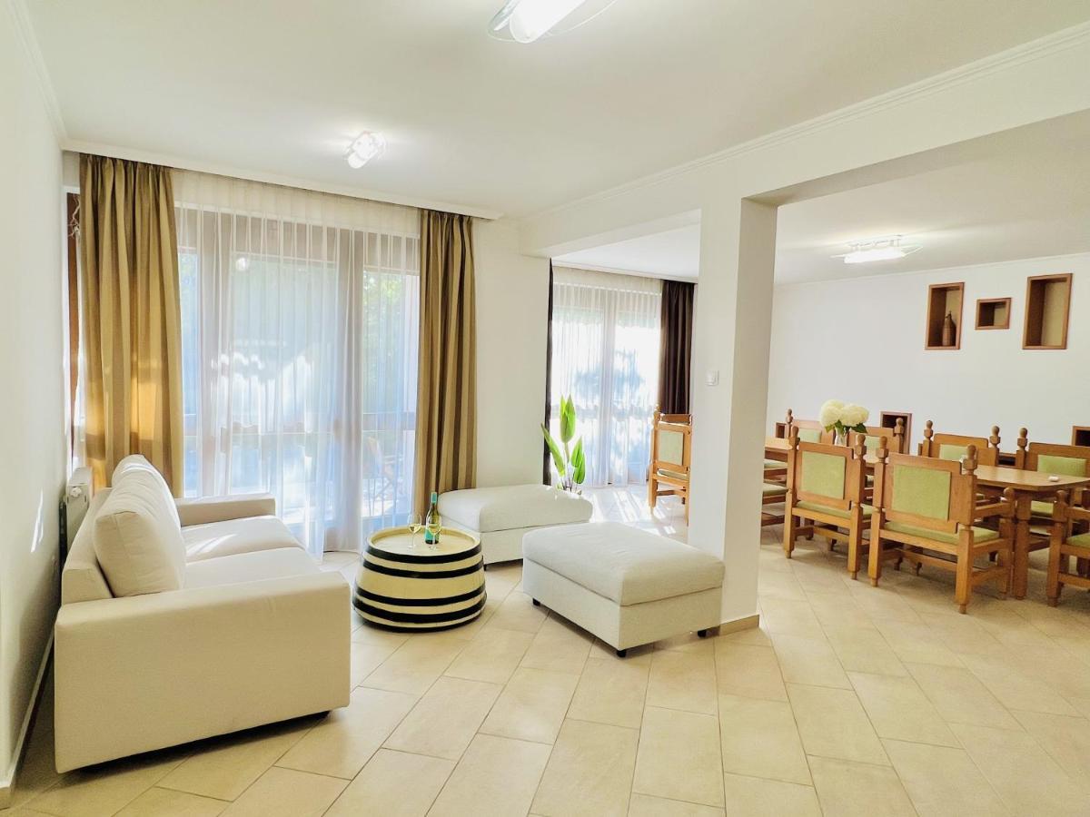 Villa Szofia Veszprem Apartments Экстерьер фото