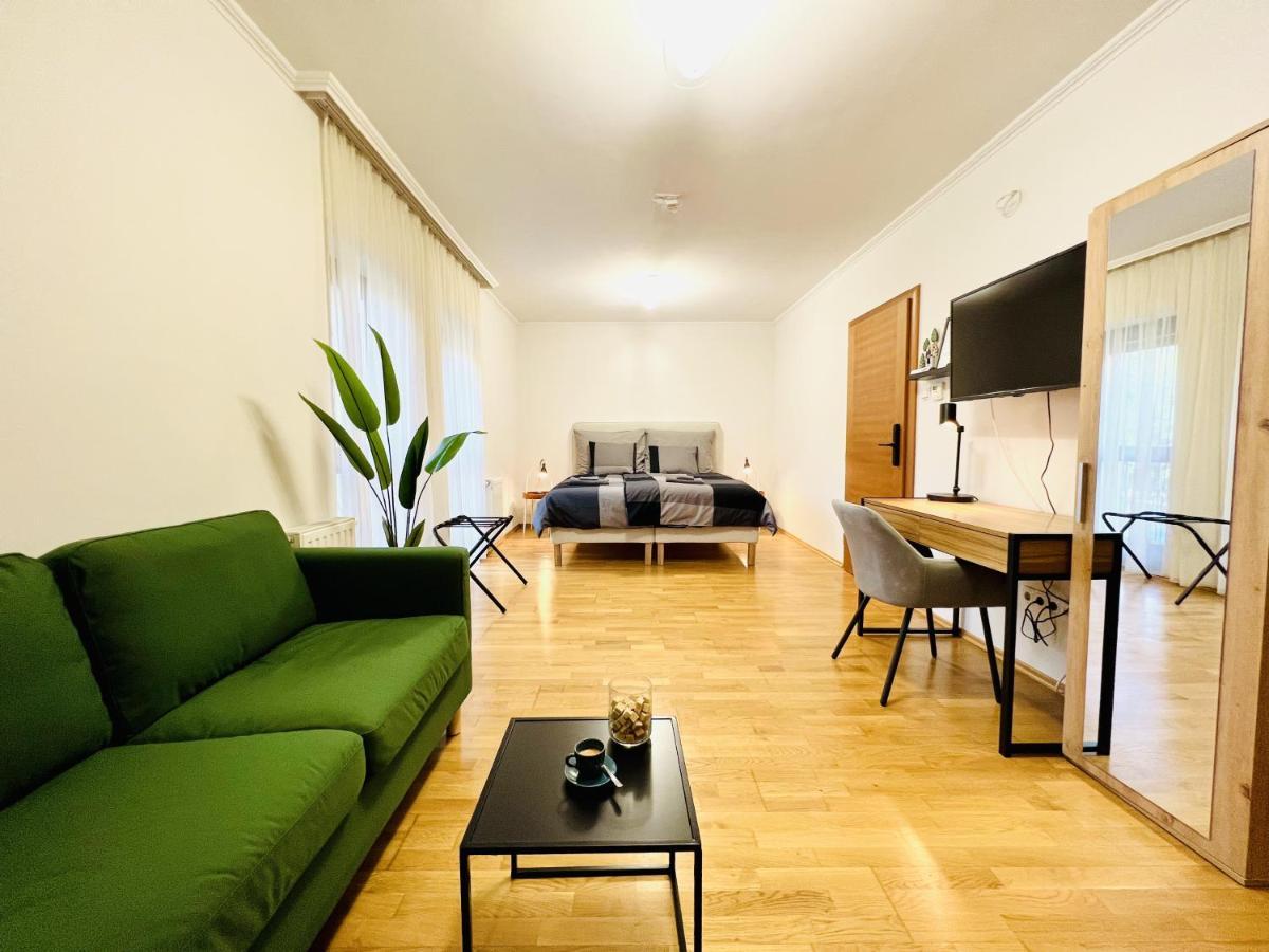 Villa Szofia Veszprem Apartments Экстерьер фото