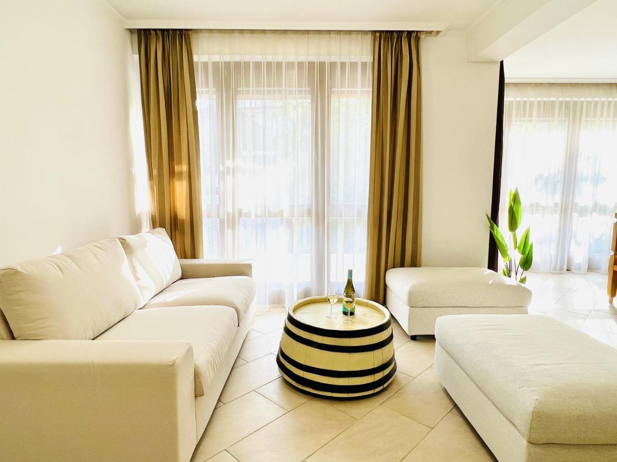 Villa Szofia Veszprem Apartments Экстерьер фото