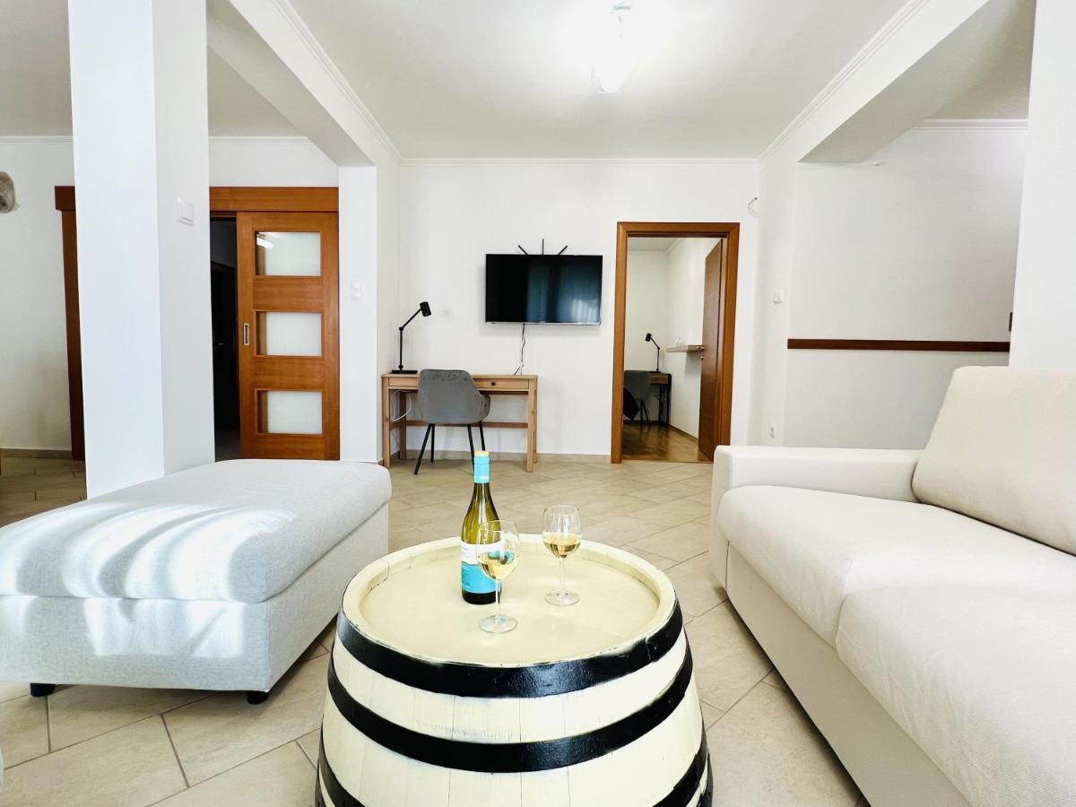 Villa Szofia Veszprem Apartments Экстерьер фото
