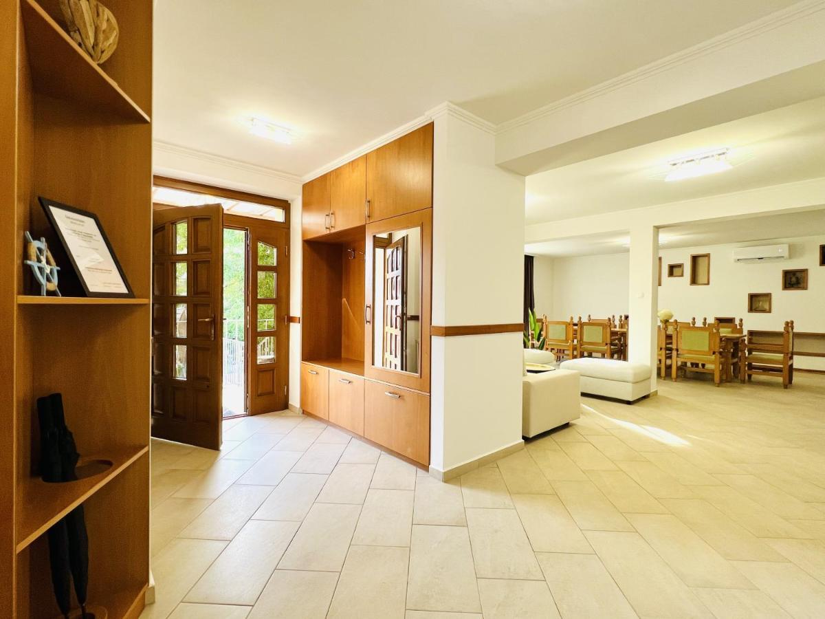 Villa Szofia Veszprem Apartments Экстерьер фото