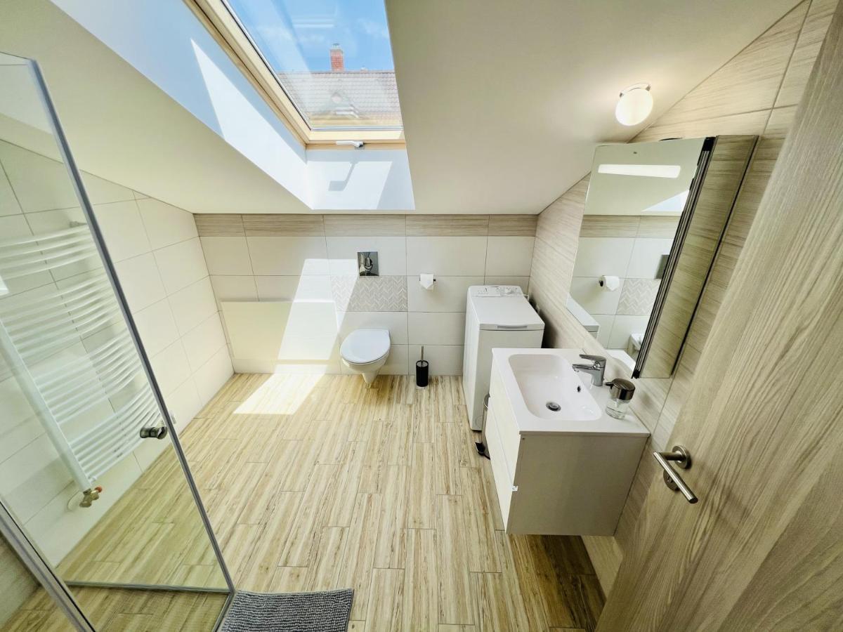 Villa Szofia Veszprem Apartments Экстерьер фото