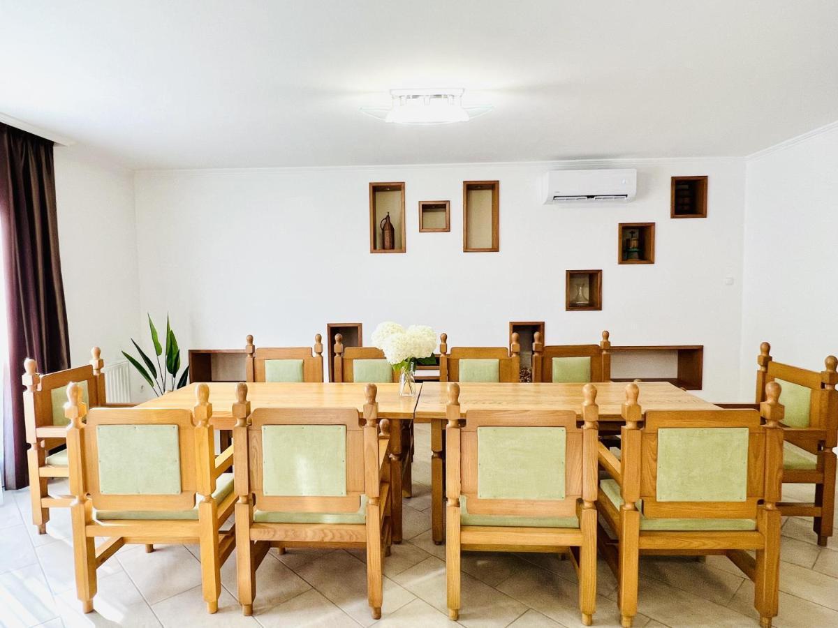 Villa Szofia Veszprem Apartments Экстерьер фото